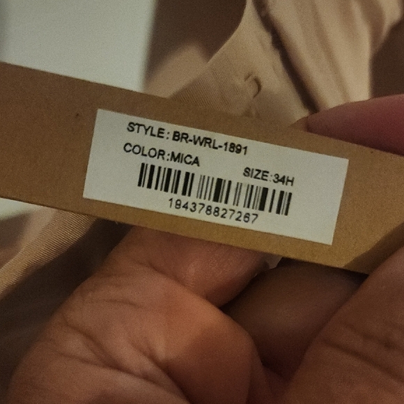 SKIMS Wireless Form T-Shirt Demi Bra Size 34 H - Picture 2 of 6